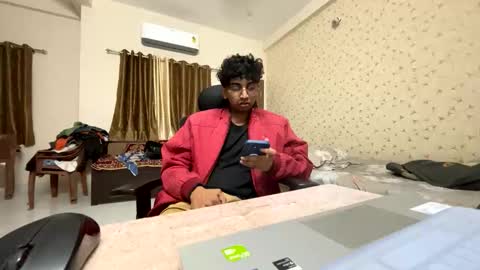 maskboyz2003 online show from November 14, 2025, 5:33 pm