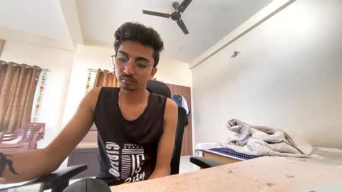 Mask Boy online show from February 7, 2025, 8:22 am