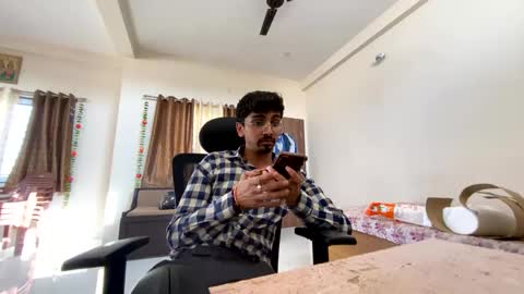 Mask Boy online show from February 19, 2025, 10:56 am