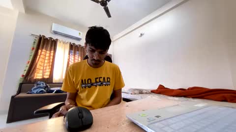 Mask Boy online show from March 6, 2025, 3:35 am