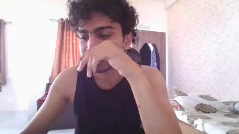 Mask Boy online show from October 25, 2025, 2:08 am