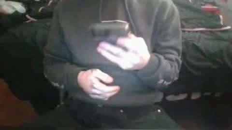 Snapshot of maskeddude69 chatting on December 15, 2025, 6:01 pm maskeddude69 online show from December 15, 2025, 6:01 pm