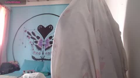 Snapshot of massielferretis chatting on September 18, 2025, 8:33 pm massiel ferreti online show from September 18, 2025, 8:33 pm