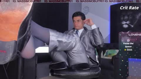 I am Massimo online show from November 11, 2025, 12:21 am