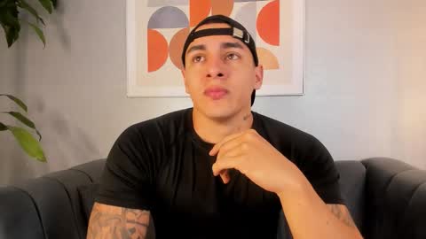 Massimo Contie online show from November 19, 2025, 11:32 am