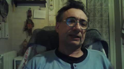 Snapshot of massimoxsempre chatting on December 2, 2024, 10:01 pm massimoxsempre online show from December 2, 2024, 10:01 pm