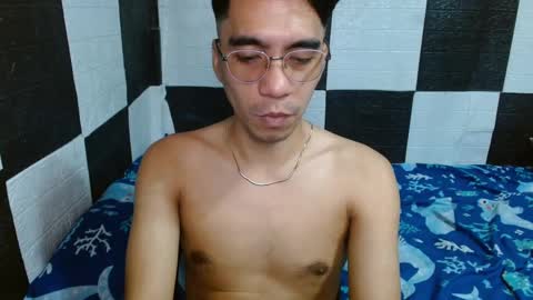 Snapshot of massive_boner02 chatting on January 22, 2025, 7:03 am massive_boner02 online show from January 22, 2025, 7:03 am