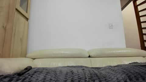 Snapshot of master4pigbitchslv chatting on November 20, 2025, 11:43 am Domi online show from November 20, 2025, 11:43 am