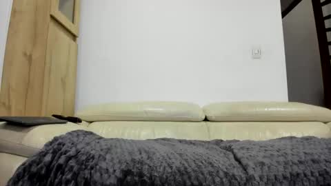 Snapshot of master4pigbitchslv chatting on November 25, 2025, 10:59 am Domi online show from November 25, 2025, 10:59 am