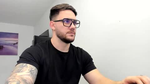 Alex online show from December 2, 2025, 7:14 am