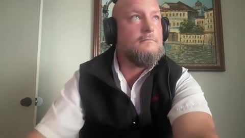 Snapshot of master_draven1 chatting on December 18, 2025, 8:59 pm Daddy Draven online show from December 18, 2025, 8:59 pm