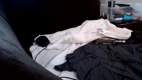 Snapshot of master_in_charge chatting on October 20, 2025, 8:42 pm master_in_charge online show from October 20, 2025, 8:42 pm