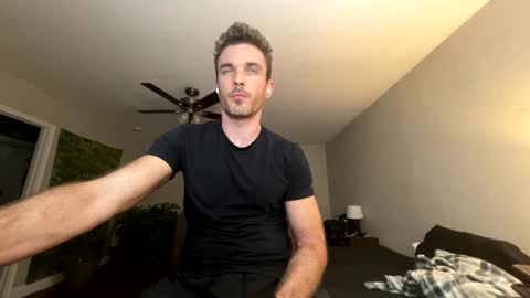 Snapshot of master_louie chatting on December 25, 2024, 2:46 am muskyjockdick online show from December 25, 2024, 2:46 am