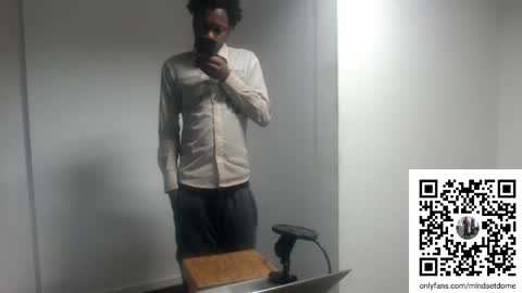 Snapshot of masterdomfuck chatting on November 7, 2025, 8:58 am Masterdomfuck online show from November 7, 2025, 8:58 am