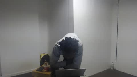 Snapshot of masterdomfuck chatting on November 22, 2025, 2:32 am Masterdomfuck online show from November 22, 2025, 2:32 am