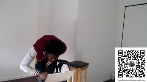 Snapshot of masterdomfuck chatting on November 28, 2025, 11:46 am Masterdomfuck online show from November 28, 2025, 11:46 am