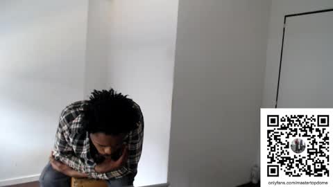 Snapshot of masterdomfuck chatting on December 1, 2025, 3:17 pm Masterdomfuck online show from December 1, 2025, 3:17 pm