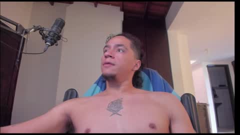 Snapshot of masterjuanc chatting on February 14, 2025, 5:36 pm Juan Independent Model online show from February 14, 2025, 5:36 pm
