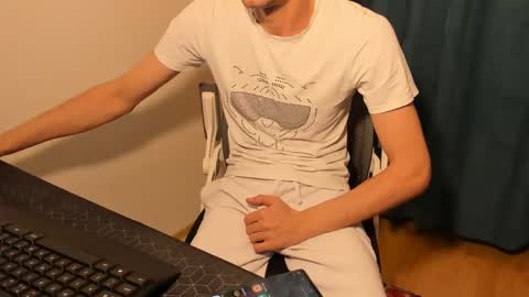 Snapshot of mastermiko chatting on February 4, 2025, 6:49 pm Silly Rabbit online show from February 4, 2025, 6:49 pm