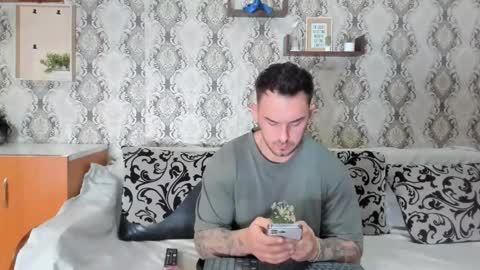 Snapshot of mastermusclejon chatting on February 5, 2025, 8:14 pm Jon online show from February 5, 2025, 8:14 pm
