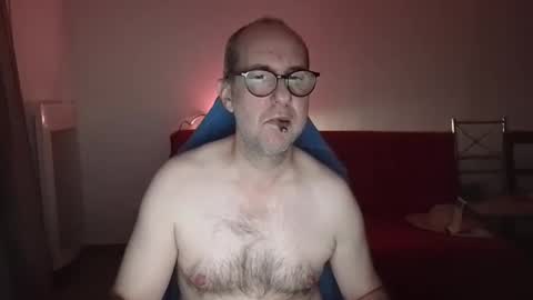 mat11efou online show from October 31, 2025, 6:03 am