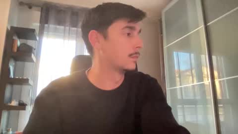 Aaron online show from November 25, 2025, 4:18 pm