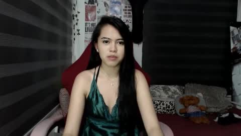 Snapshot of matchalovercora chatting on December 4, 2025, 4:05 pm Cora online show from December 4, 2025, 4:05 pm