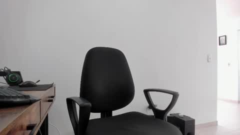 Matheus     online show from October 21, 2025, 2:40 pm