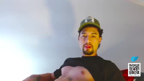 Snapshot of mathew444 chatting on November 13, 2025, 11:31 am STRURIBE ON INSTAGRAM online show from November 13, 2025, 11:31 am