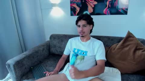 Mathew online show from October 18, 2025, 2:18 pm