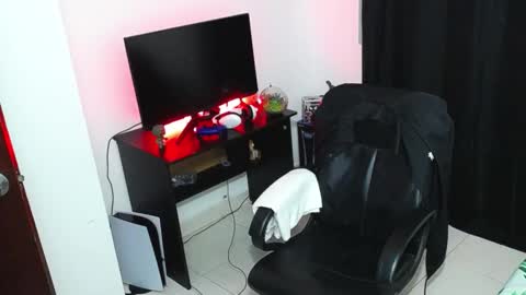 Snapshot of matias_bianco01 chatting on February 4, 2025, 5:21 am matias online show from February 4, 2025, 5:21 am