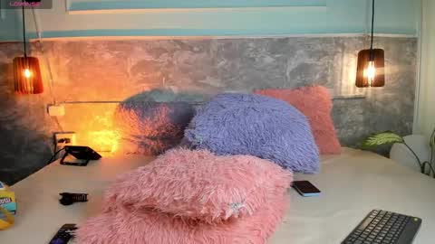 Mati  online show from November 15, 2025, 1:03 am