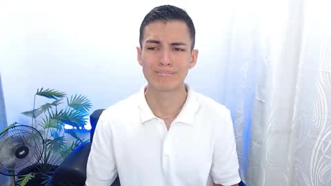 Snapshot of matiius18 chatting on September 16, 2025, 2:07 pm Matias online show from September 16, 2025, 2:07 pm