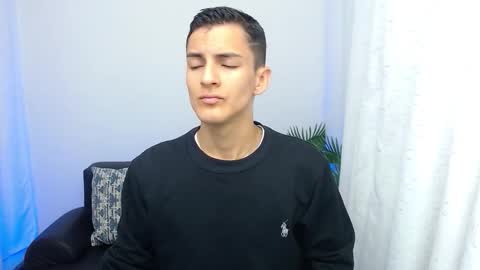 Snapshot of matiius18 chatting on October 18, 2025, 1:45 pm Matias online show from October 18, 2025, 1:45 pm