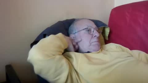 Snapshot of matricule4246 chatting on January 9, 2025, 11:58 am joyaam79 online show from January 9, 2025, 11:58 am