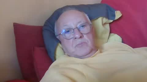 Snapshot of matricule4246 chatting on November 11, 2025, 12:27 pm joyaam79 online show from November 11, 2025, 12:27 pm