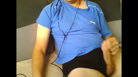 Snapshot of mattek89 chatting on September 19, 2025, 9:43 am mattek89 online show from September 19, 2025, 9:43 am