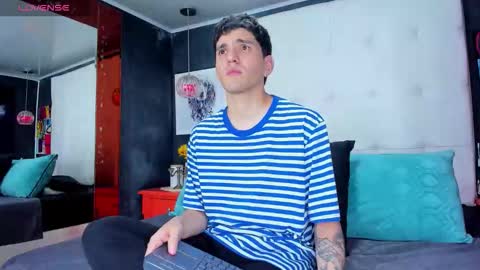 Snapshot of matteo12_ chatting on October 22, 2025, 3:18 am ---Matteo--- online show from October 22, 2025, 3:18 am