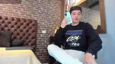 Snapshot of matteo12_ chatting on October 23, 2025, 3:06 am ---Matteo--- online show from October 23, 2025, 3:06 am