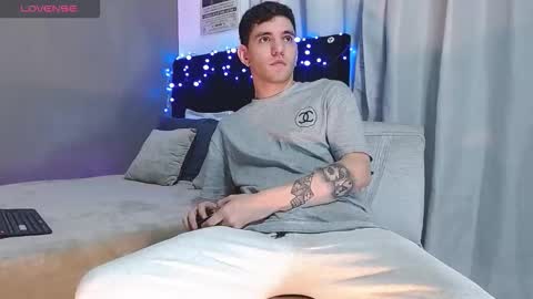 Snapshot of matteo12_ chatting on November 19, 2025, 3:39 am ---Matteo--- online show from November 19, 2025, 3:39 am