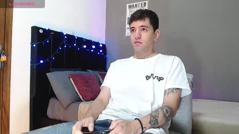 Snapshot of matteo12_ chatting on December 3, 2025, 11:41 am ---Matteo--- online show from December 3, 2025, 11:41 am