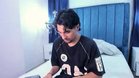 mattfiore online show from November 7, 2025, 11:54 am