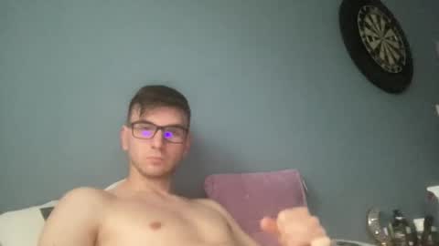 Snapshot of matthd21 chatting on September 11, 2025, 4:07 pm matthd21 online show from September 11, 2025, 4:07 pm