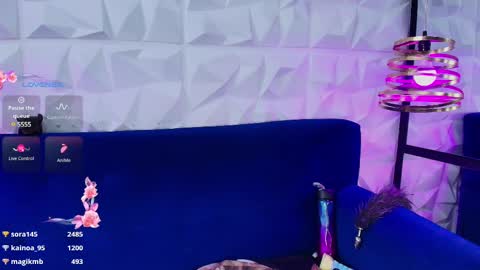Snapshot of matti_sofia chatting on February 22, 2025, 10:20 pm TATIANA AND ROUS online show from February 22, 2025, 10:20 pm