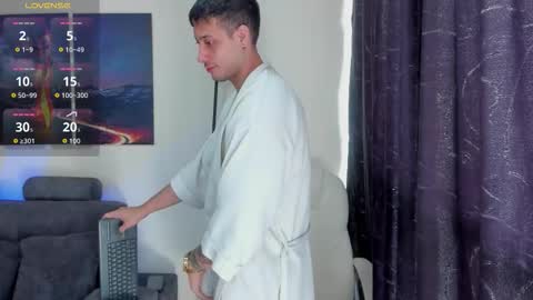 mattsaill_ online show from September 17, 2025, 1:35 pm