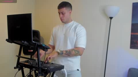 mattsaill_ online show from September 29, 2025, 12:16 am