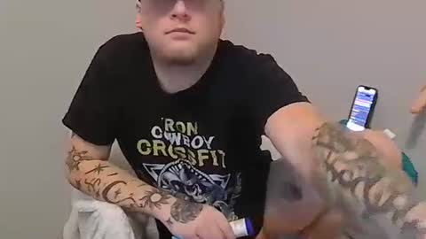 Snapshot of mattysfunroom chatting on October 31, 2025, 5:25 pm Mattysfunroom online show from October 31, 2025, 5:25 pm