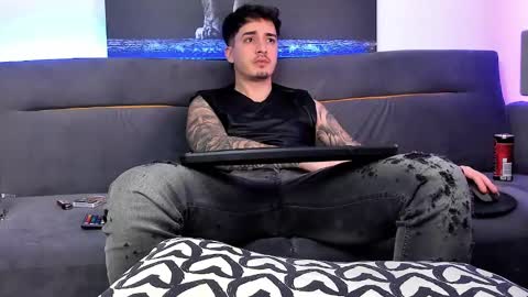 Snapshot of mattytwink69 chatting on December 21, 2024, 8:28 am Matt online show from December 21, 2024, 8:28 am