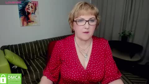 Snapshot of mature_blonde7 chatting on January 21, 2025, 1:43 pm Lana online show from January 21, 2025, 1:43 pm