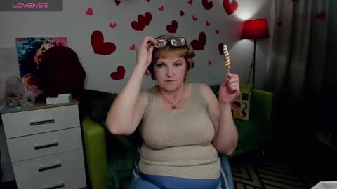 Snapshot of mature_blonde7 chatting on February 18, 2025, 3:10 pm Lana online show from February 18, 2025, 3:10 pm